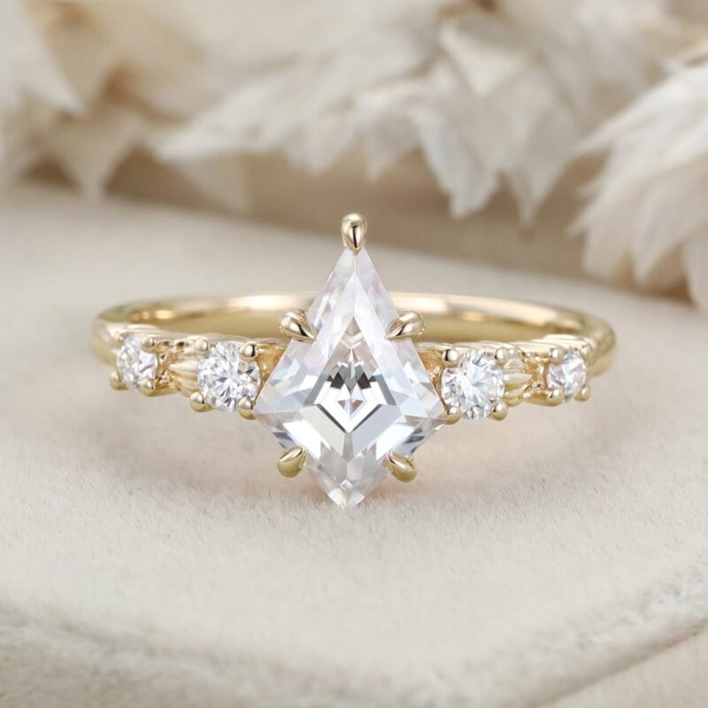 1.5CT Kite Cut Moissanite Engagement Ring Unique Vintage 14K Rose Gold Diamond Engagement Ring Bridal Promise Anniversary Gift Women