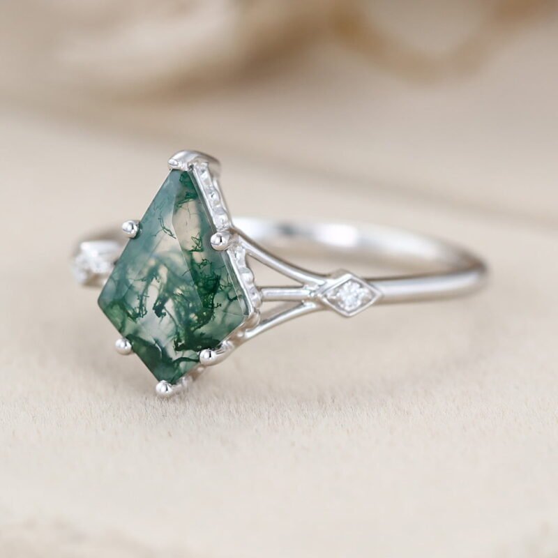 10x7mm Kite cut Moss Agate engagement ring in 14K White Gold