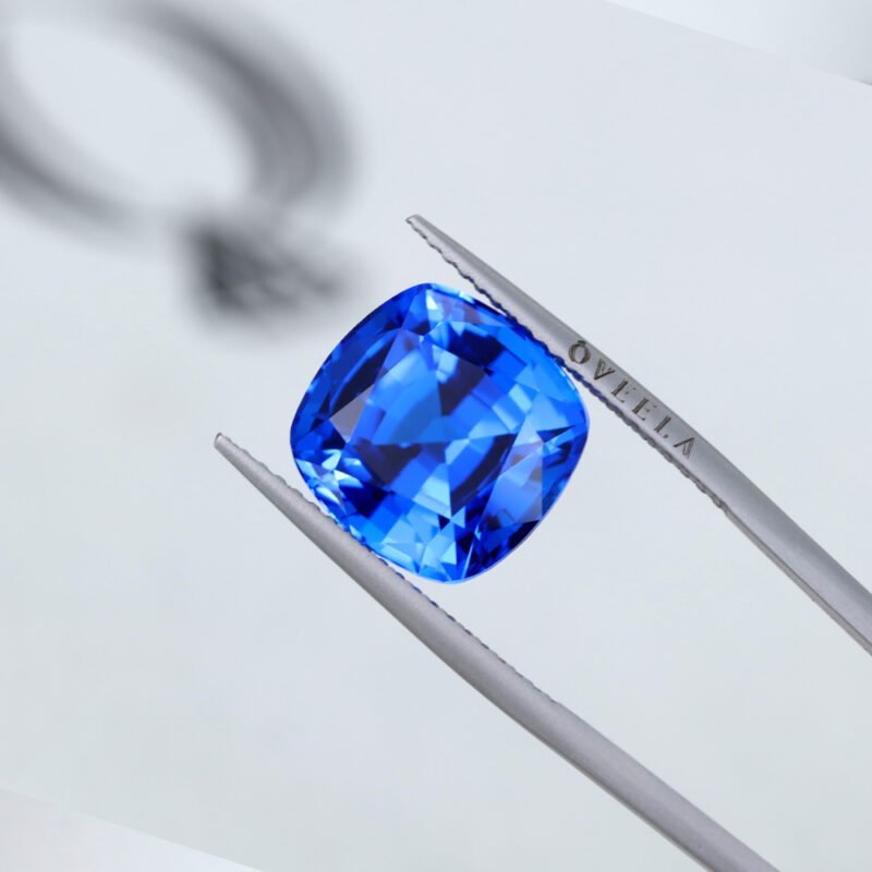 15 Carat Cushion Cut Lab Grown Vivid Blue Sapphire Loose Stone