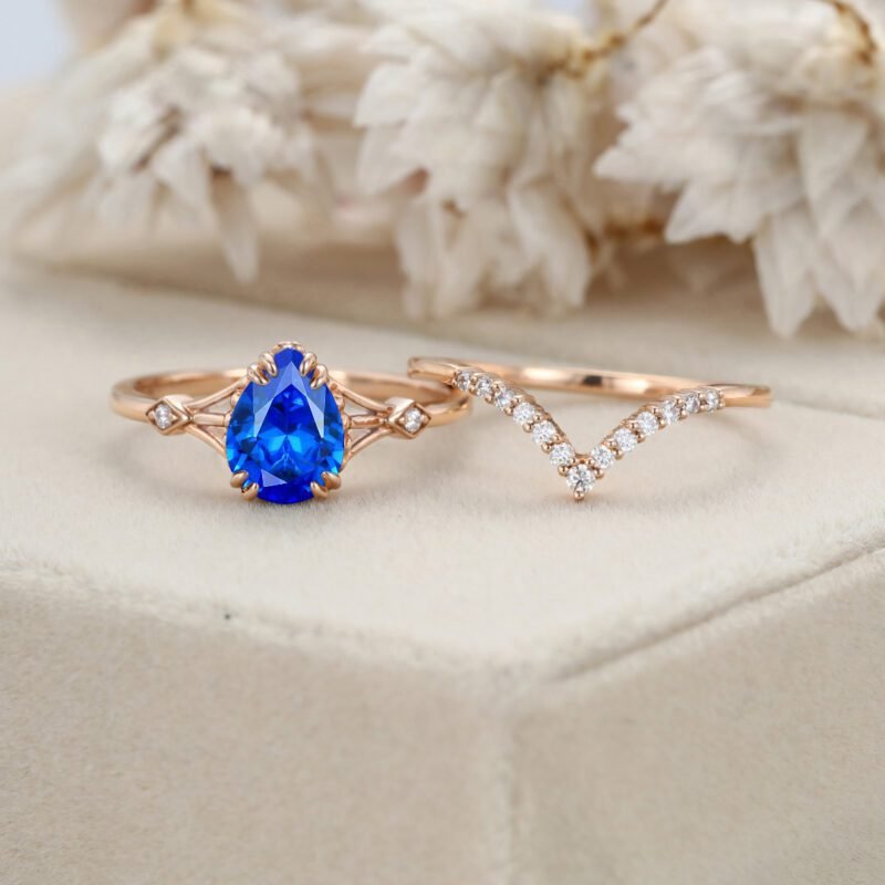 2pcs Pear shaped Sapphire engagement ring set Rose gold Unique Cluster Diamond Moissanite engagement ring women Vintage wedding ring