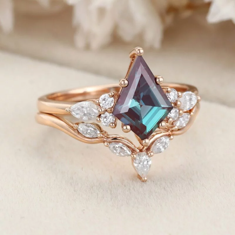 Kite Cut Alexandrte engagement Ring Set Rose gold Marquise Moissanite Wedding Band ring Wedding promise Anniversary gift for her