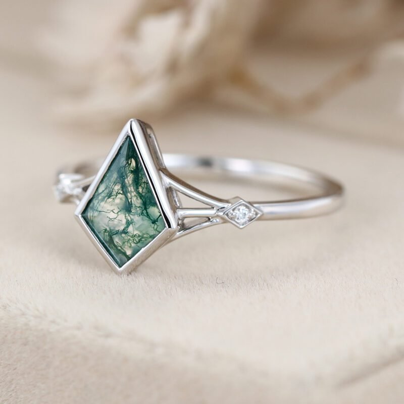 Art Deco 10x7mm Moss Agate Kite Cut Ring in 14k White Gold