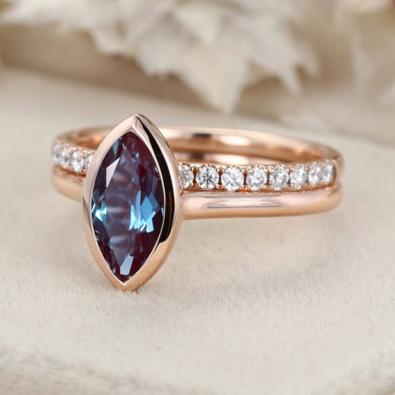 Art Deco Bridal Ring Set Solitaire 1.0CT Marquise Cut Alexandrite Engagement Ring Set Half Eternity Diamond Wedding Bands
