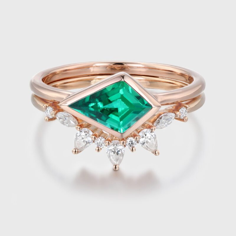 Bezel Set Kite Cut Lab-Grown Emerald Engagement Ring Set East West Bezel Engagement Ring Rose Gold Diamond Wedding Art Deco Ring Gift