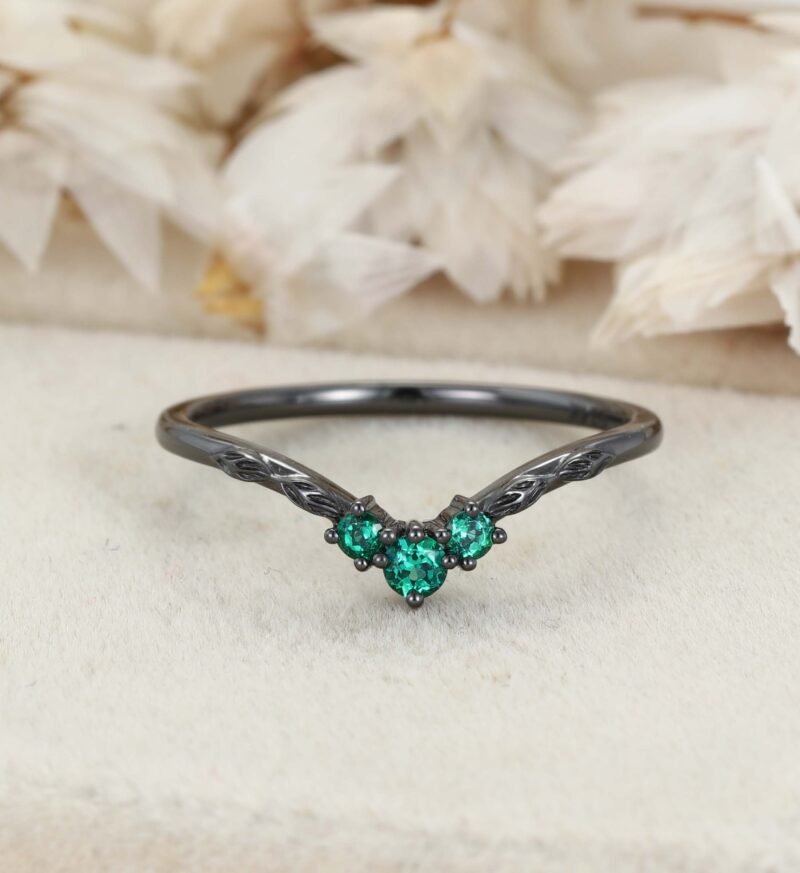 Curved Emerald Wedding Band Unique Green Wedding Ring New Trend Black Gold Emerald Ring