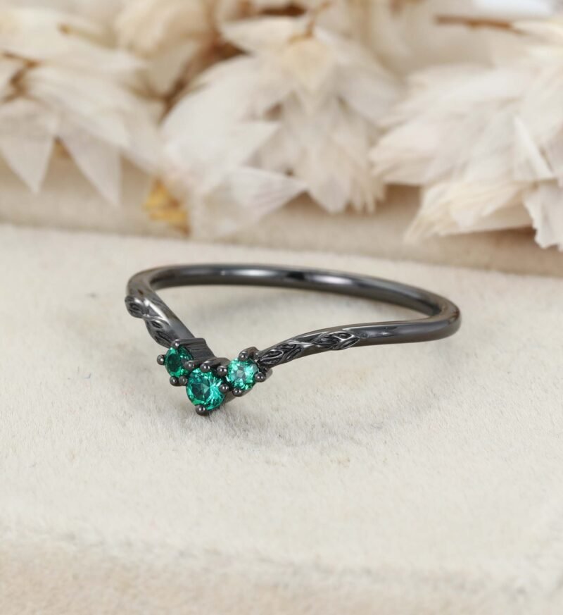 Curved Emerald Wedding Band Unique Green Wedding Ring New Trend Black Gold Emerald Ring