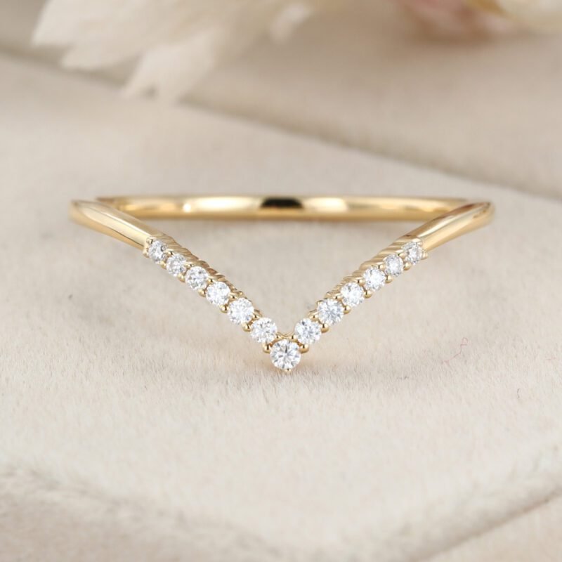 Diamond Wedding band Curved Wedding Band Unique Yellow gold moissanite Wedding Band vintage Stacking Matching ring Bridal promise gift for her