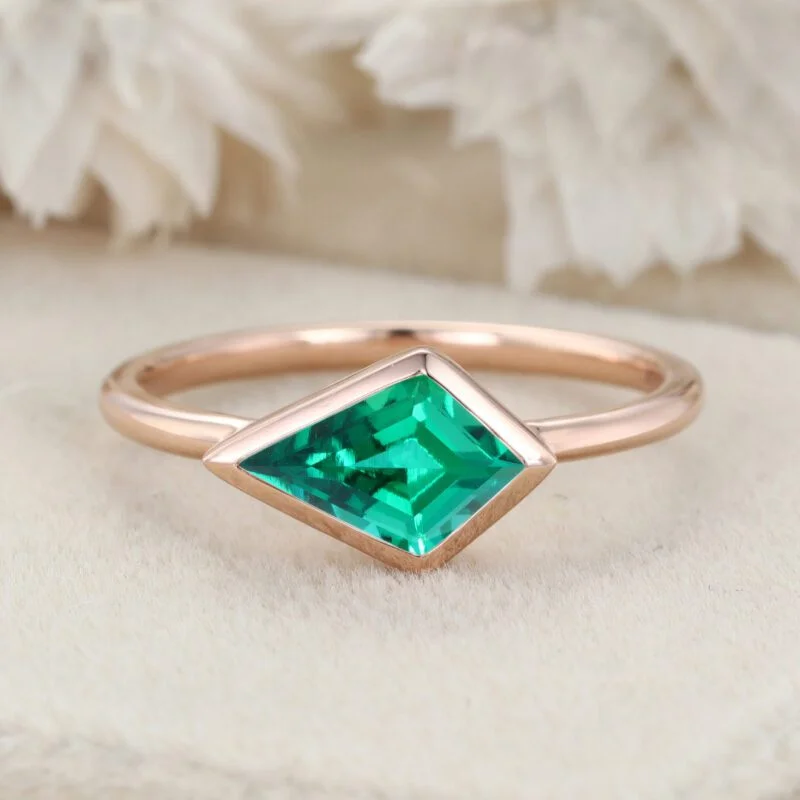 Emerald Engagement Ring Art Deco Minimalist Bezel Ring Kite Cut Gemstone East West Ring Simple Wedding Ring Personalized Gift For Her