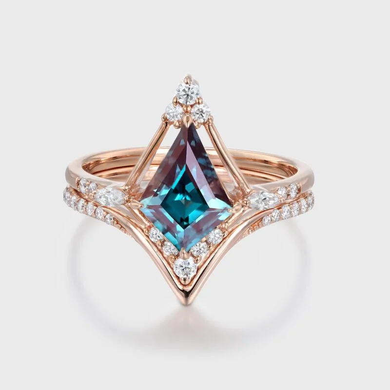 Kite Cut Lab Alexandrite Engagement Ring Set 14k Rose Gold Marquise Cut Diamond Ring For Women Unique Bridal Wedding Ring Set Gift