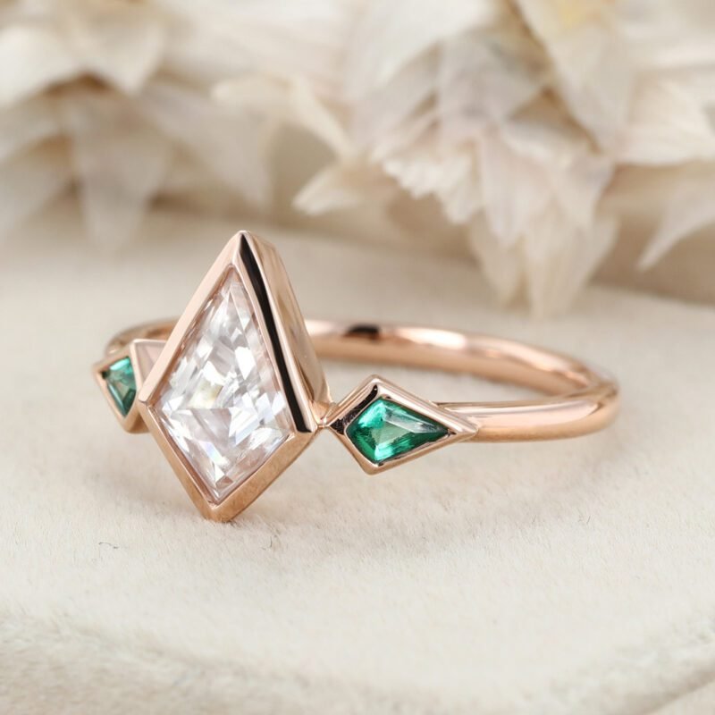 Kite Cut Moissanite Wedding Ring Solid 14k Gold Engagement Ring Three Stone Ring