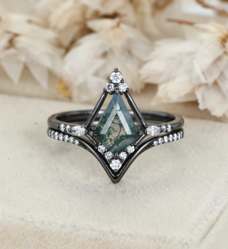 Kite Cut Natural Moss Agate Engagement Ring Set in Art Deco 14K Black Gold Ring