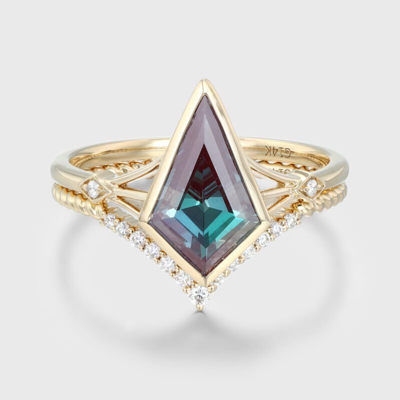 Kite cut Lab Alexandrite engagement Ring Set Vintage 14K Solid Gold Ring Unique Diamond Ring Curved Wedding Band Anniversary Gift
