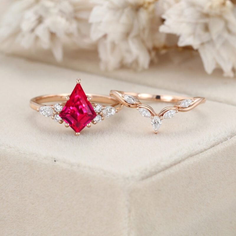 Kite cut Lab Ruby Engagement Ring Set Marquise Cut Moissanite Cluster Bridal Ring Unique Vintage Rose Gold Wedding Anniversary Ring Set