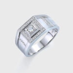 Men's Round Cut Moissanite Wedding Band In 14k White Gold