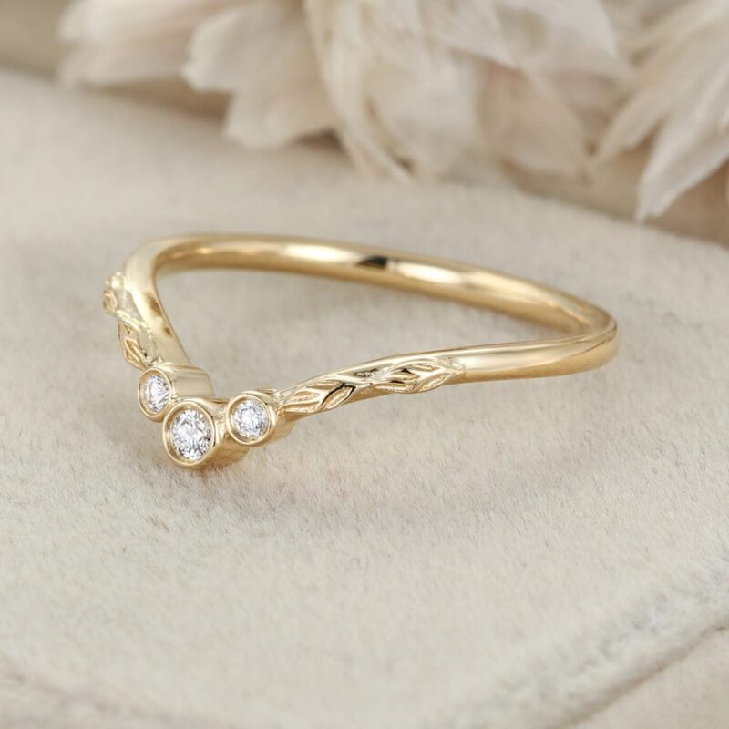 Three Stone Moissanite Wedding Band Yellow Gold Wedding Band Bezel Round Cut Diamond Band Unique Dainty Bridal Ring Marriage Ring