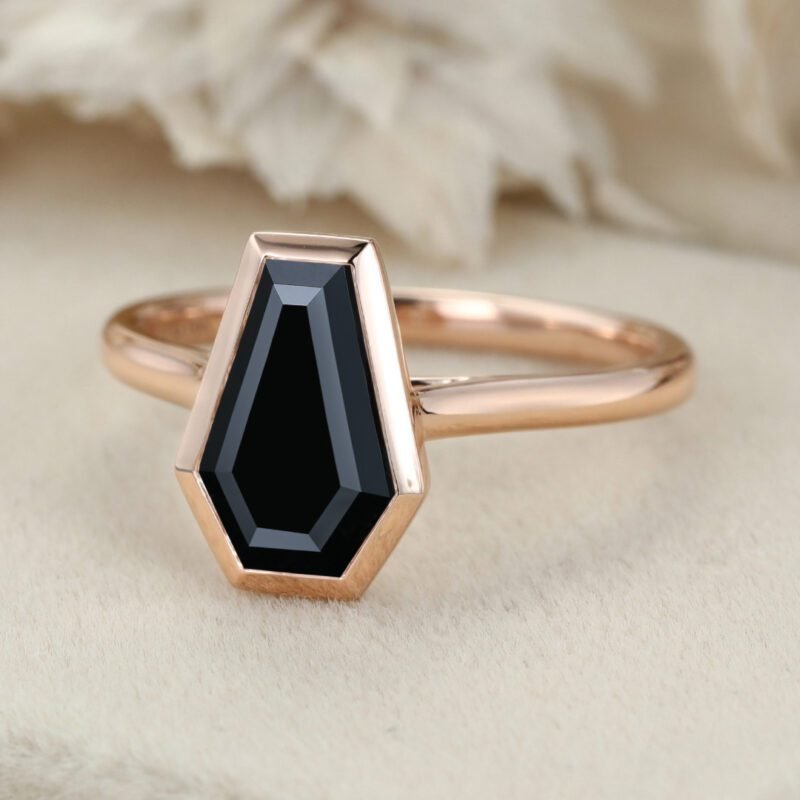 Unique Coffin Cut Black Onyx Ring Vintage 14K Rose Gold Engagement Ring Bezel Solitaire Ring Bridal Wedding Anniversary Gift