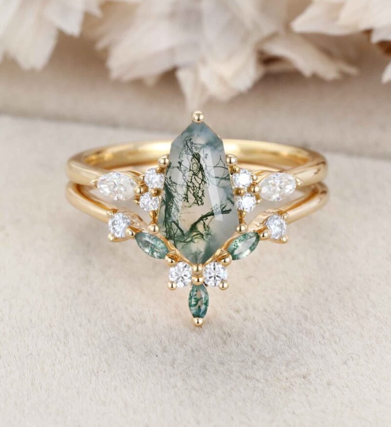 Unique Hexagon Cut Green Moss Agate Engagement Ring Set Vintage 14k Yellow Gold Moissanite Ring Art Deco 2pcs Bridal Ring Set