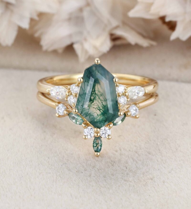 Unique Hexagon Cut Green Moss Agate Engagement Ring Set Vintage 14k Yellow Gold Moissanite Ring Bridal Anniversary Promise Gift