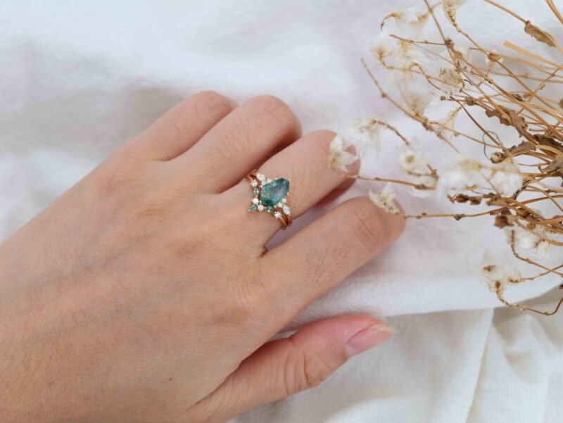 Unique Hexagon Cut Green Moss Agate Engagement Ring Set Vintage 14k Yellow Gold Moissanite Ring Bridal Anniversary Promise Gift