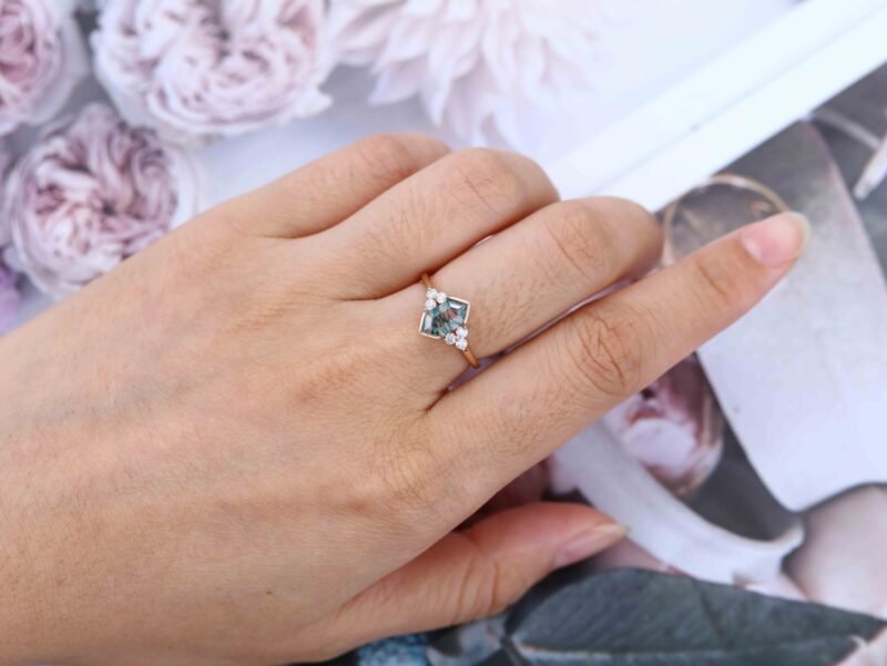 Unique Hexagon Cut Natural Moss Agate Ring Vintage 14K Rose Gold Gemstone Engagement Ring For Women Moissanite Cluster Art Deco Ring Gift