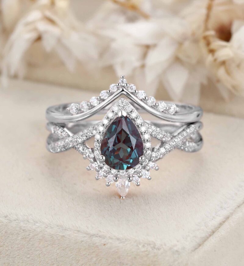 Unique Pear Cut Alexandrite Engagement Ring Set Vintage Rose Gold Diamond Curved Wedding Ring Set