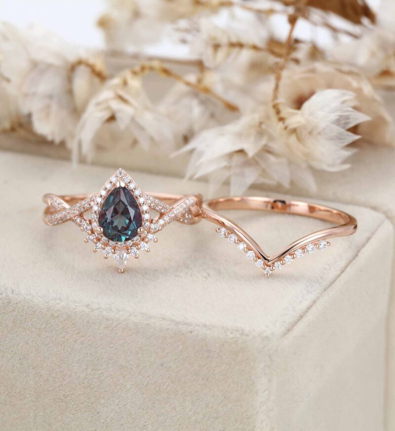 Unique Pear Cut Alexandrite Engagement Ring Set Vintage Rose Gold Diamond Curved Wedding Ring Set