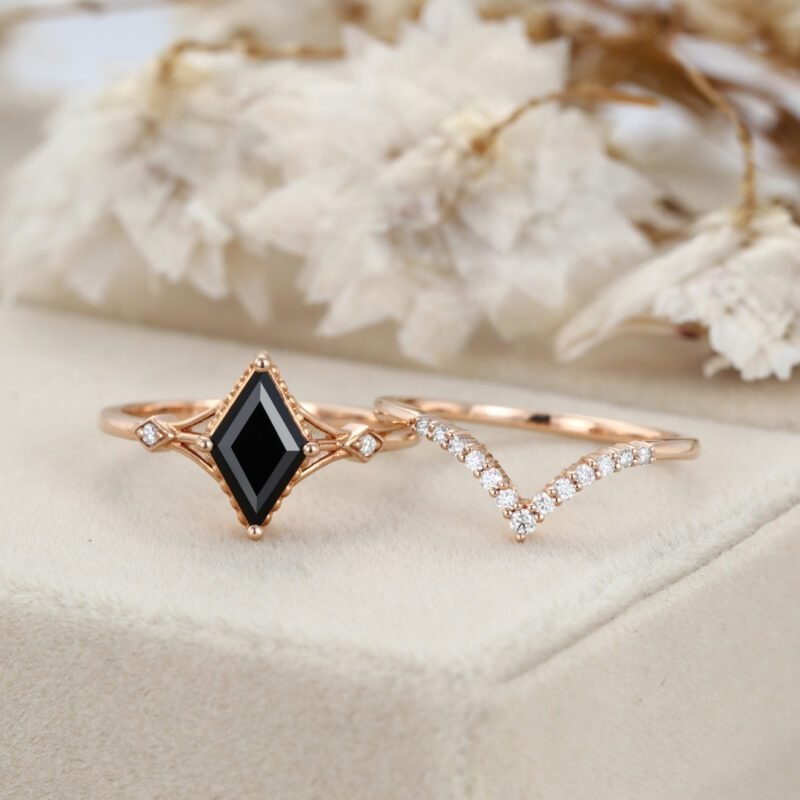 Unique Rhombus Cut Black Onyx Engagement Ring Set Vintage Rose Gold Moissanite Wedding Ring Bridal Anniversary Gift