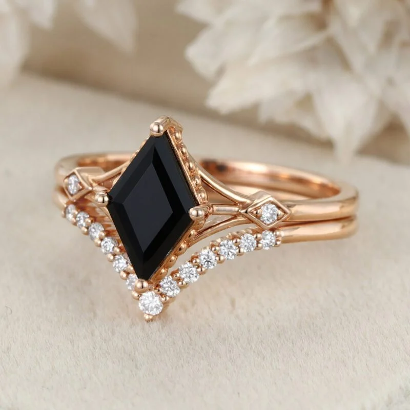 Unique Rhombus Cut Black Onyx Engagement Ring Set Vintage Rose Gold Moissanite Wedding Ring Bridal Anniversary Gift