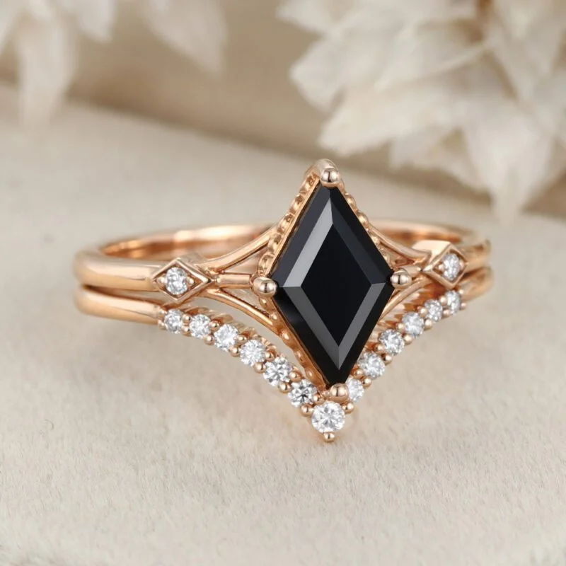 Unique Rhombus Cut Black Onyx Engagement Ring Set Vintage Rose Gold Moissanite Wedding Ring Bridal Anniversary Gift