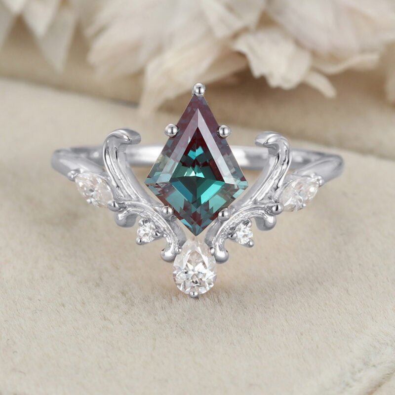 Vintage Kite Cut Alexandrite Engagement Ring Rose Gold Leaf Vine Marquise Cut Diamond Moissanite Ring Unique Bridal Wedding Ring For Women