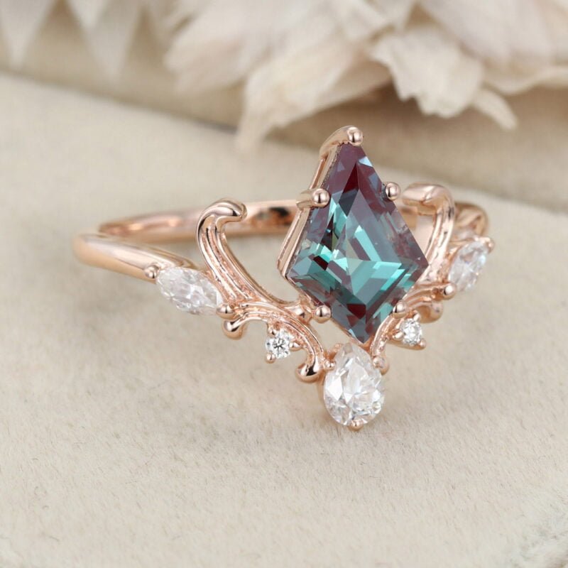 Vintage Kite Cut Alexandrite Engagement Ring Rose Gold Leaf Vine Marquise Cut Diamond Moissanite Ring Unique Bridal Wedding Ring For Women