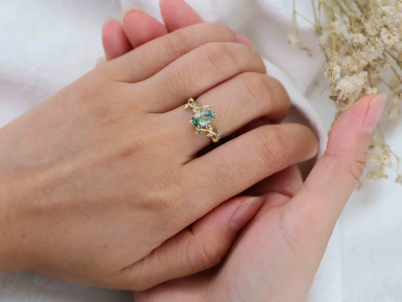 Vintage Oval Cut Green Moss Agate Engagement Ring Yellow Gold Art Deco Cluster Leaf Nature Inspired Bridal Promise Wedding Ring Women