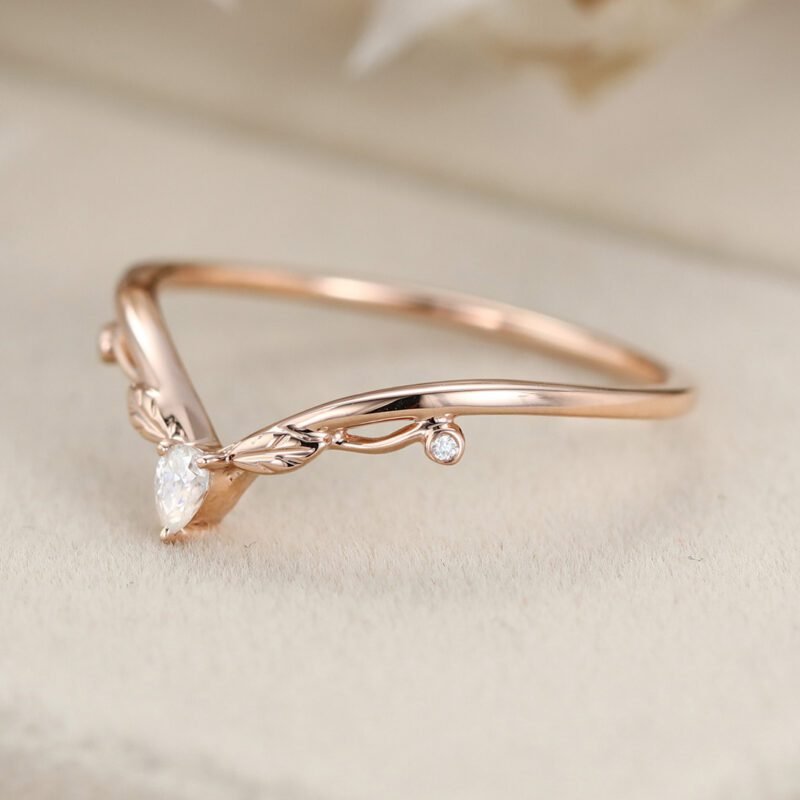 Vintage Rose gold wedding band Unique diamond wedding band Curved moissanite wedding ring leaf ring Bridal promise Anniversary gift for her